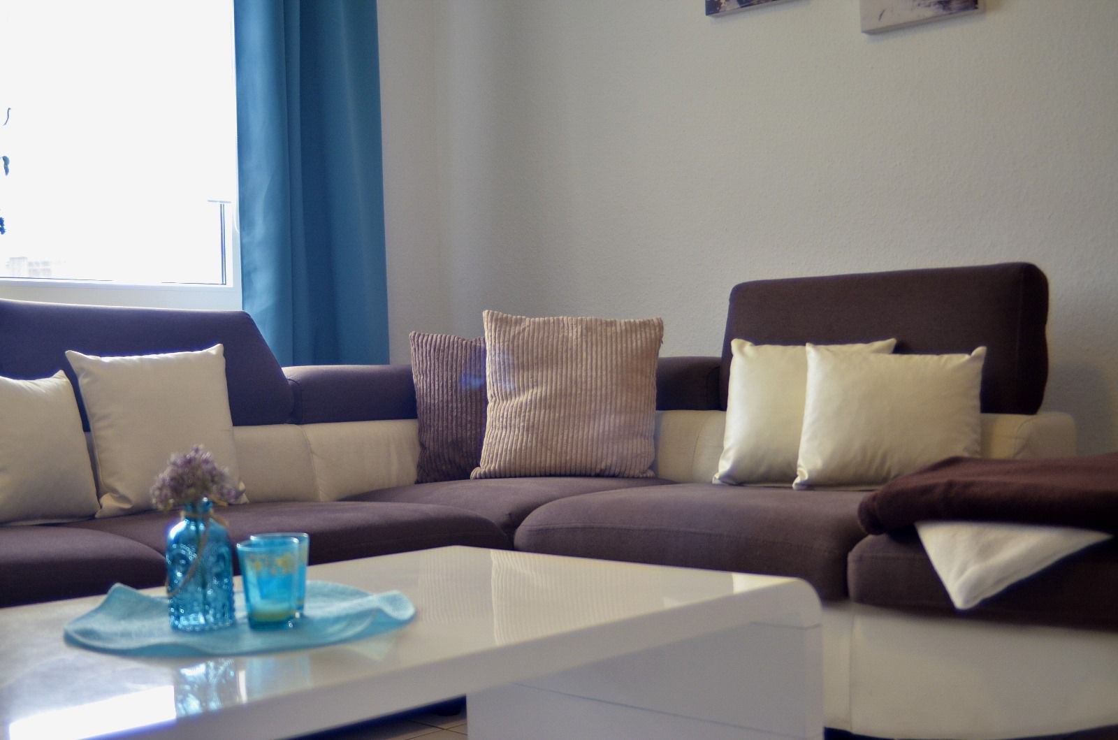 Slide 1-Wohnzimmer EG - Ferienwohnungen Anna